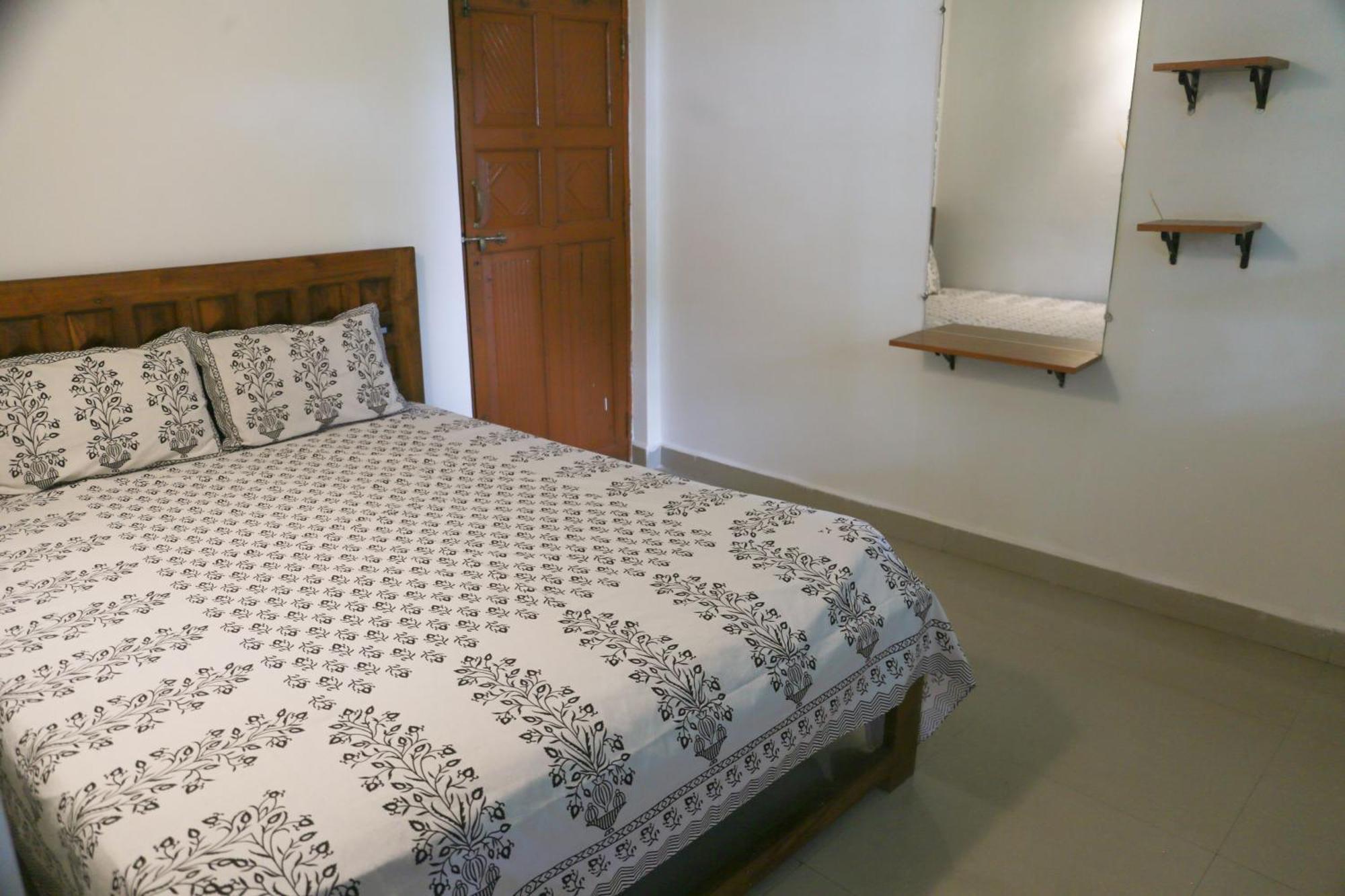 Kumbaya Beachside Hostel & Apartments At Arambol Beach エクステリア 写真